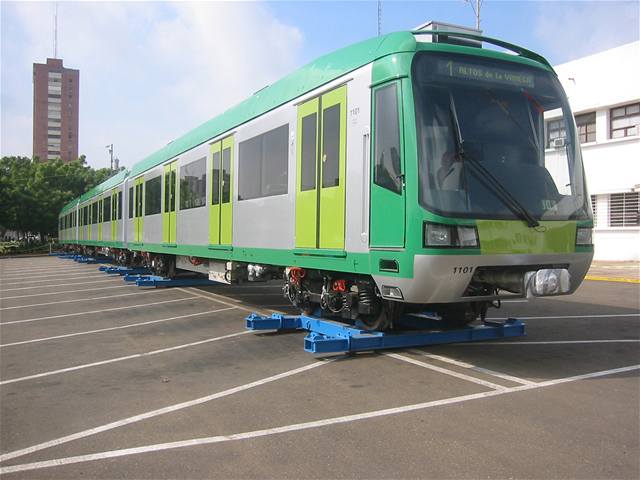 Транспорт 7. 81-717.2 Будапешт. Siemens m1. Siemens m1 Metro. Siemens m1 кабина.